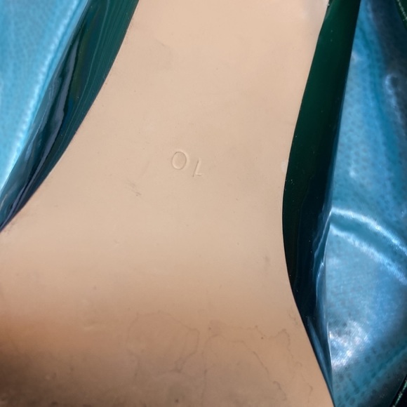 Size 10 super sexy‎ spike heels in ombré green. Tiny skinny spikes! Ohh-la-la 5 - Picture 6 of 6